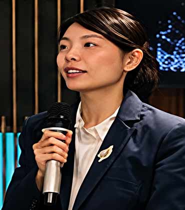 Julia Chan Julia Chan