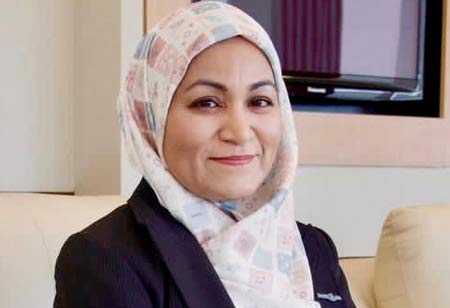  Sazrin Mohd Razak, Director, Strategy & Planning and Investor Relations, Bank Islam Malaysia Berhad | Business Management Review 